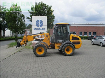 Колёсный погрузчик JCB TM220
