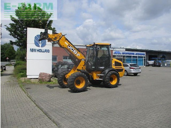 Колёсный погрузчик JCB TM220