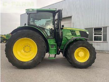 Трактор John Deere 6215r: фото 3