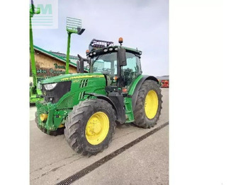 Трактор JOHN DEERE