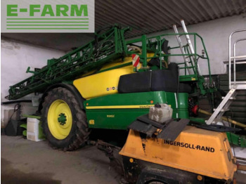 Прицепной опрыскиватель JOHN DEERE