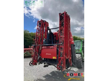 : фото в шапке страницы