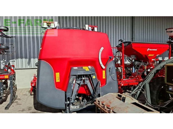 Прицепной опрыскиватель KVERNELAND