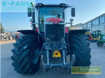Трактор MASSEY FERGUSON