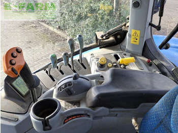 Трактор New Holland T7 200: фото 5