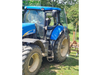Трактор New Holland T7050: фото 5