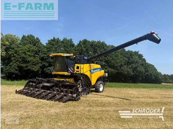 Зерноуборочный комбайн NEW HOLLAND