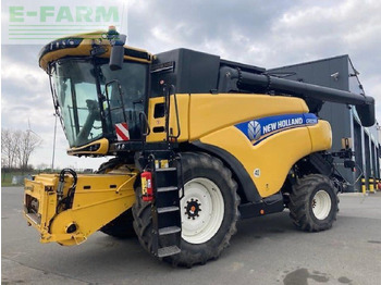 Зерноуборочный комбайн NEW HOLLAND CR series