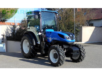 Трактор NEW HOLLAND T4
