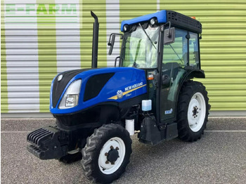 Трактор NEW HOLLAND T4