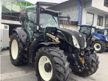Трактор NEW HOLLAND T6