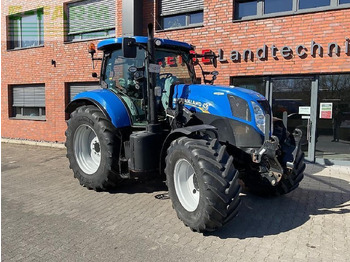 Трактор NEW HOLLAND T7