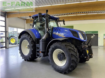 Трактор NEW HOLLAND T7