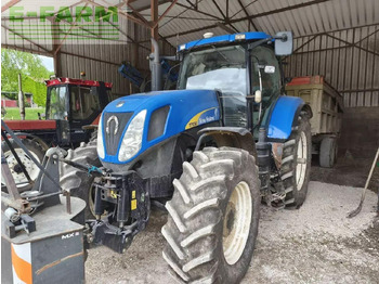 Трактор NEW HOLLAND T7000