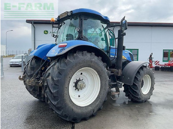 Трактор New Holland t7050: фото 3