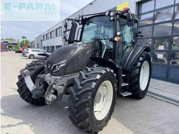 Трактор VALTRA