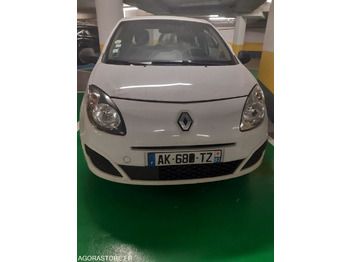 Легковой автомобиль RENAULT