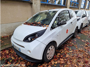 Легковой автомобиль