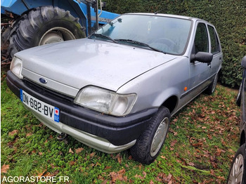 Легковой автомобиль FORD