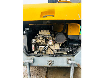 Экскаватор Pelle Mecalac 14 MBX - 2003 / 9940 HEURES: фото 5 Экскаватор Pelle Mecalac 14 MBX - 2003 / 9940 HEURES: фото 5