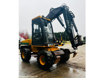 : фото в шапке страницы