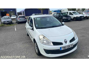 Легковой автомобиль RENAULT