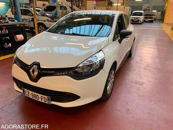 Хэтчбек RENAULT