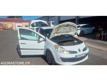 Хэтчбек RENAULT