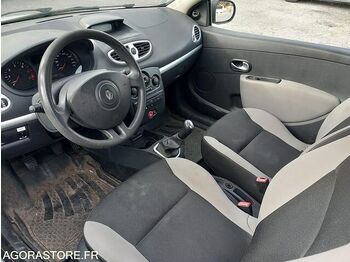 Хэтчбек Renault CLIO: фото 2 Хэтчбек Renault CLIO: фото 2