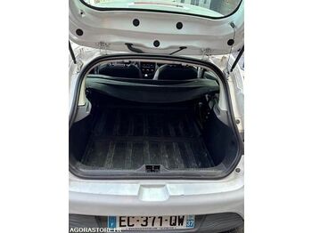 Хэтчбек Renault CLIO: фото 3 Хэтчбек Renault CLIO: фото 3