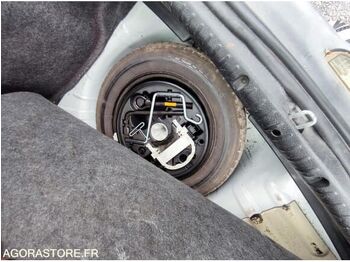 Хэтчбек Renault CLIO: фото 5