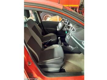 Хэтчбек Renault CLIO: фото 5 Хэтчбек Renault CLIO: фото 5