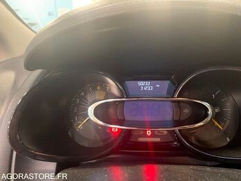 Хэтчбек Renault CLIO: фото 4 Хэтчбек Renault CLIO: фото 4