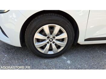 Хэтчбек Renault CLIO: фото 3