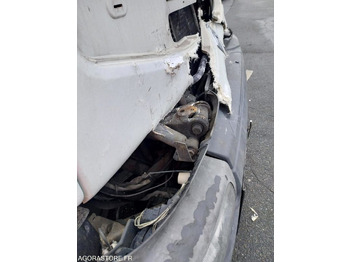 Тягач Tracteur RENAULT ADR pompe anneau liquide - 2003/ 808 664KM (ACCIDENTE): фото 5