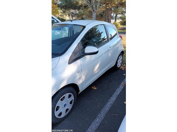 Легковой автомобиль