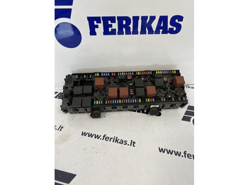Электрическая система для Грузовиков Volvo fuse box: фото 4