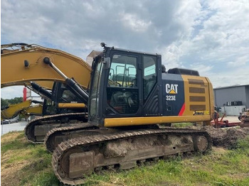 Гусеничный экскаватор CATERPILLAR 323