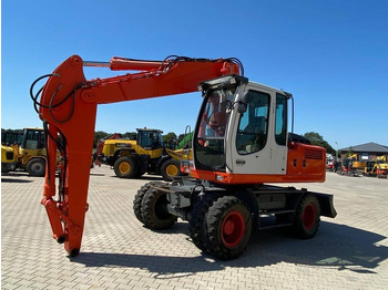 Колёсный экскаватор LIEBHERR A 900