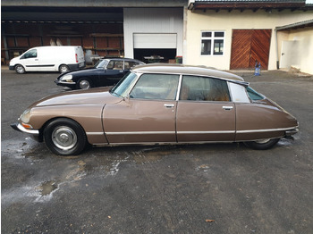 Легковой автомобиль CITROËN