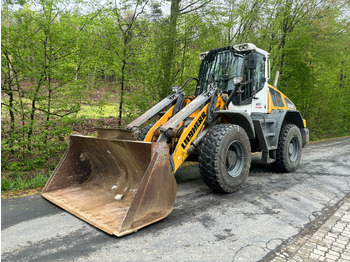 Колёсный погрузчик LIEBHERR L 526: фото 3