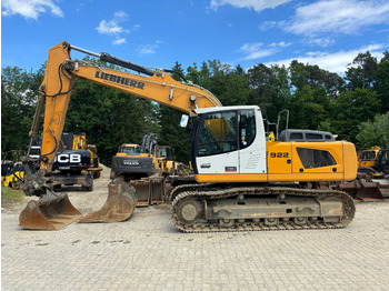 Гусеничный экскаватор LIEBHERR R 922