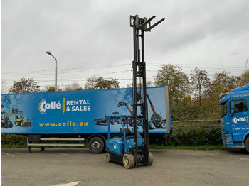 Вилочный погрузчик YALE