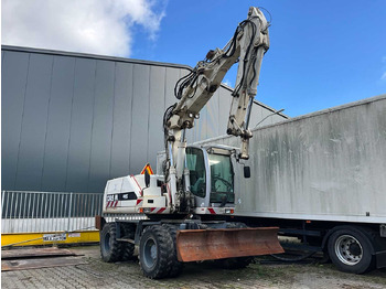 Колёсный экскаватор ATLAS