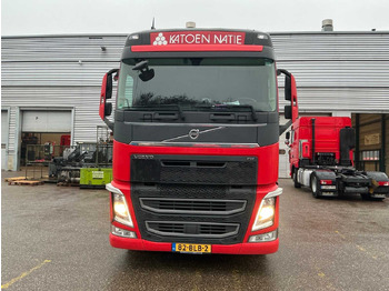 Грузовик 2018 VOLVO FH TRACTOR UNIT (74113-695): фото 2 Грузовик 2018 VOLVO FH TRACTOR UNIT (74113-695): фото 2