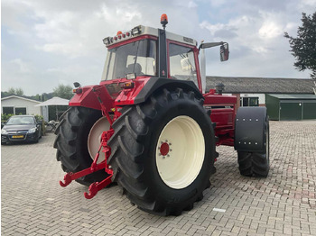Трактор International 1455 XL: фото 5