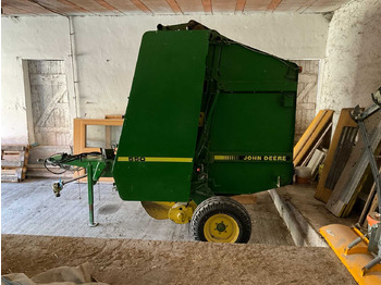 Пресс-подборщик рулонный JOHN DEERE