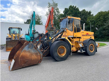 Колёсный погрузчик