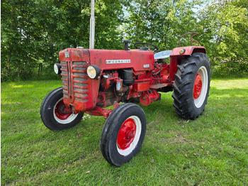 Трактор McCORMICK
