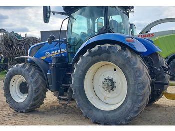 Трактор NEW HOLLAND T7.245